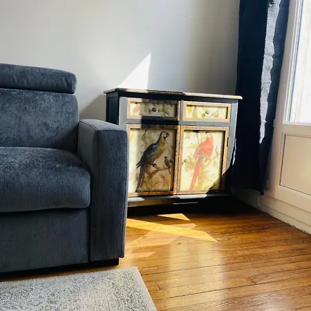 Perret Centre-ville 2 Ideales Apartman *