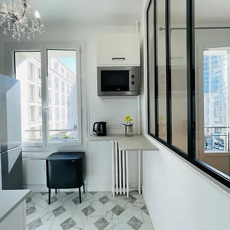 Perret Centre-ville 2 Ideales Apartment