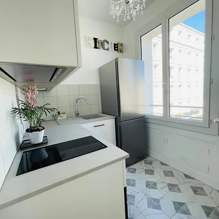 Perret Centre-ville 2 Ideales Apartment *