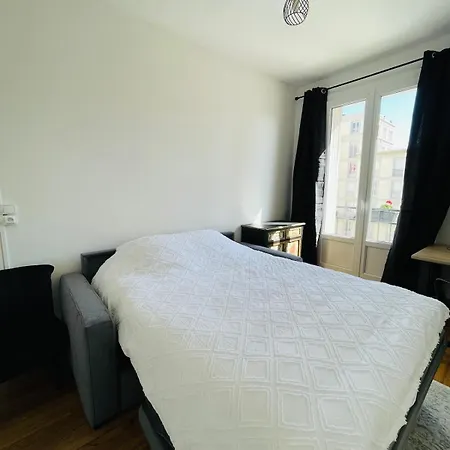 Perret Centre-ville 2 Ideales Apartment